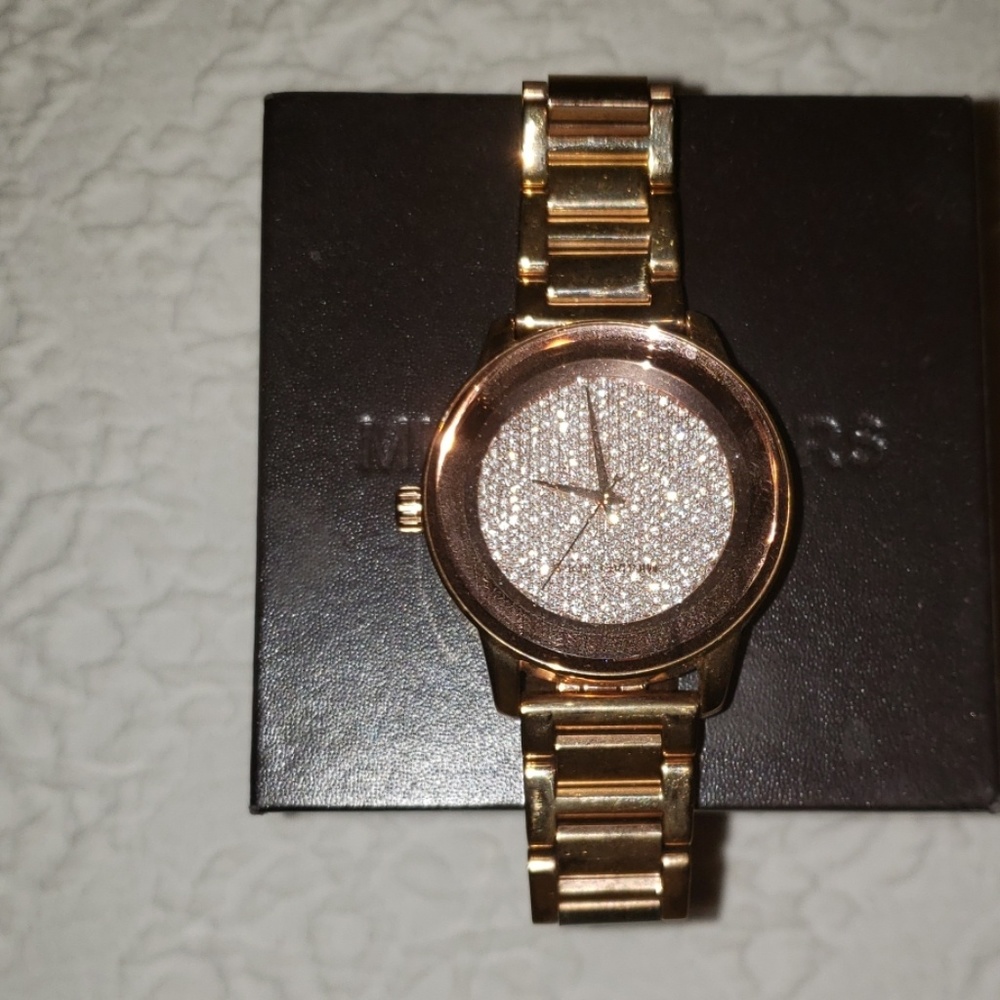Rose Gold Crystal Face Watch